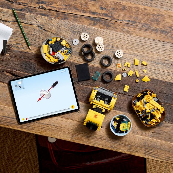 Produktbild LEGO Bumblebee (10338, LEGO Icons)
