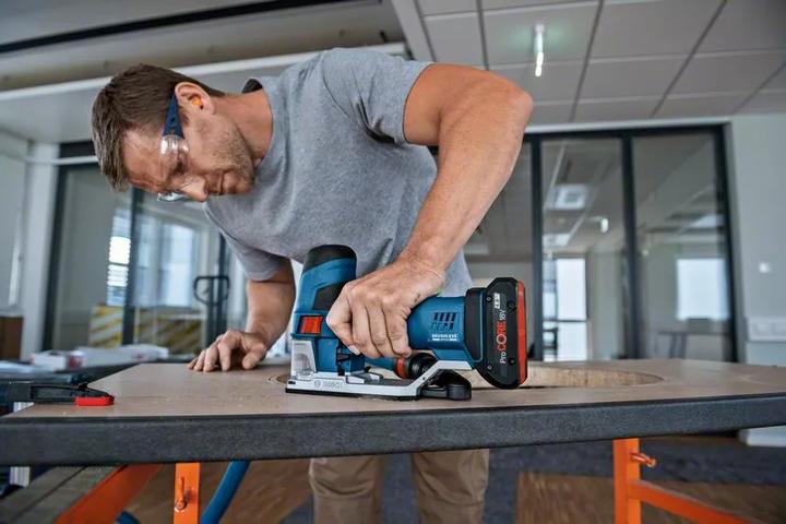 Productafbeelding Bosch Professional Professionele GST 18V-155 SC accudecoupeerzaag