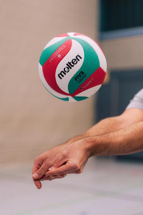 Actual product image Molten School Volleyball V5M1500