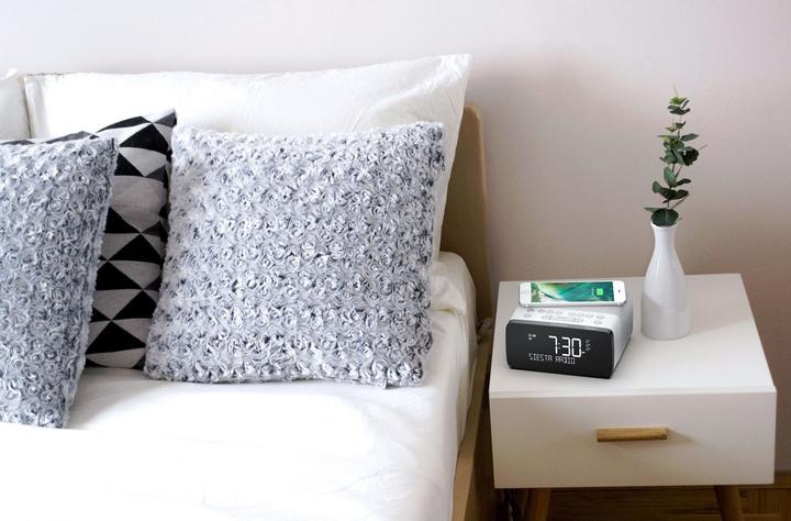 Actual product image Pure Siesta DAB clock radio with Wireless Charge