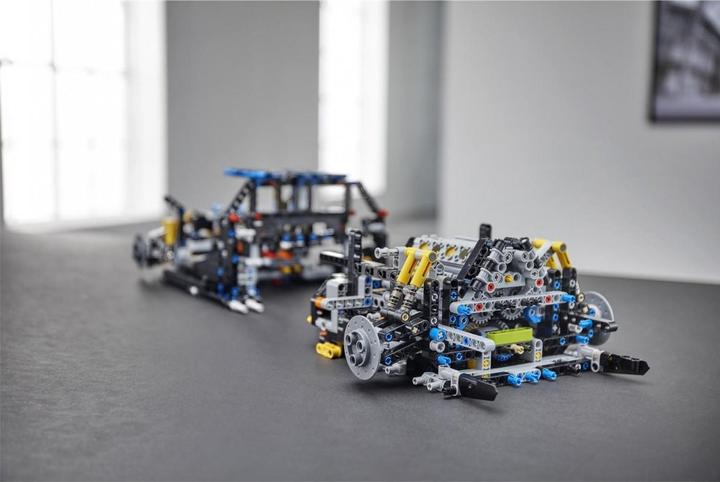 Image du produit LEGO Bugatti Chiron (42083, LEGO Technic, LEGO difficiles à trouver)