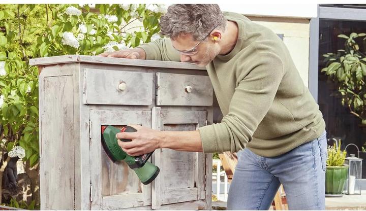 Productafbeelding Bosch Home & Garden UniversalSander 18V-10 Accu multischuurmachine - Incl. rechthoekige schuurvoet en 2 schuurbladen - Z (Delta schuurmachines)