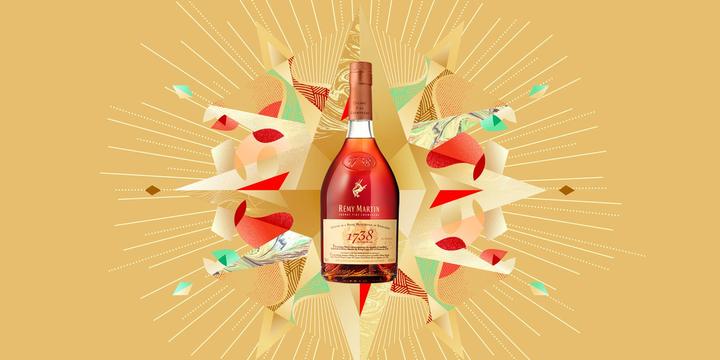 Actual product image Rémy Martin 1738 ACCORD ROYAL Cognac Fine Champagne 40% Vol. 0,7l in gift box with shaker (1 x 70 cl)