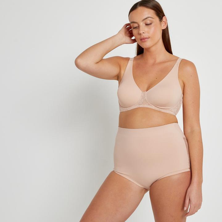 Image du produit La Redoute Collections Soutien-gorge minimiseur en microfibre et dentelle (80 D)