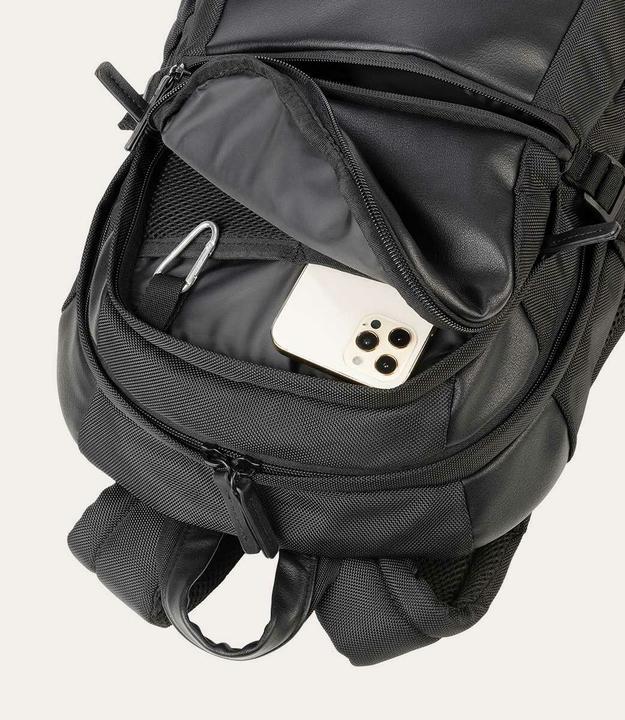 Immagine prodotto Tucano Bravo Gravity - Zaino AGS per notebook fino a 15,6 pollici, nero (4.90 l)