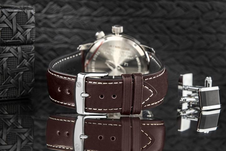 Actual product image Zeppelin Los Angeles (Chronograph, Analogue wristwatch, 43 mm)