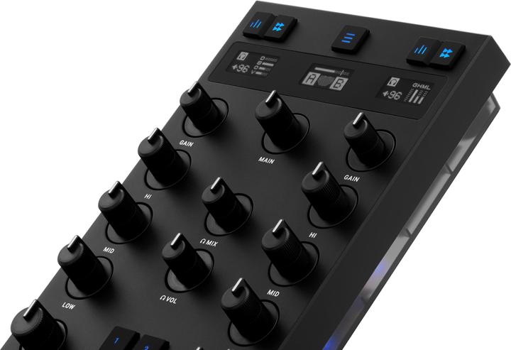 Actual product image Native DJ controller Traktor Kontrol Z1 MKII
