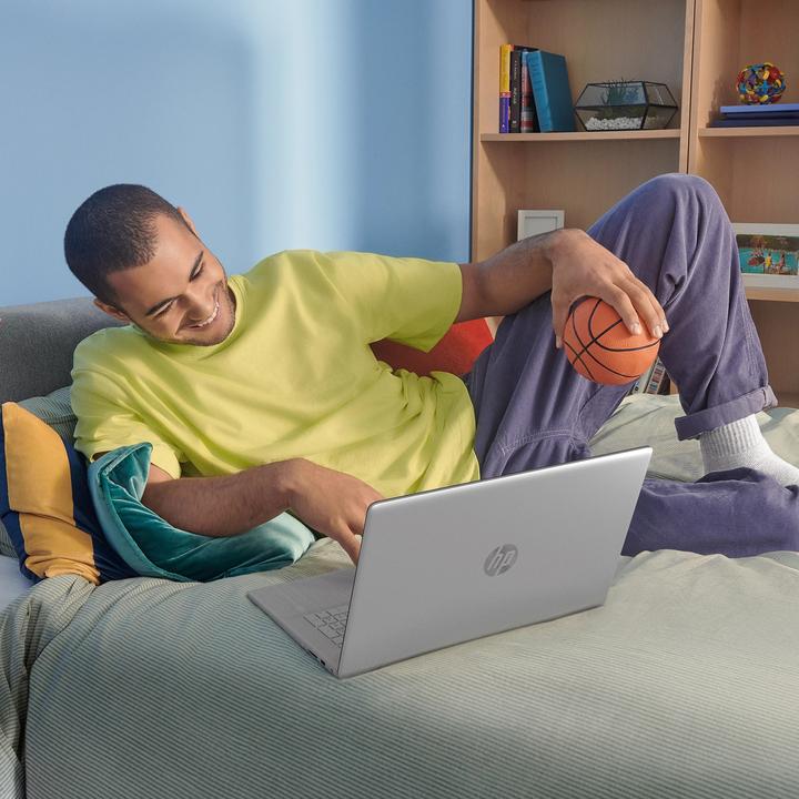 Immagine prodotto HP 17-cn3159ng (17.30", Intel Core i5-1334U, 16 GB, 512 GB, DE)