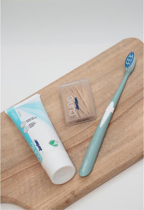 Actual product image Jordan* Clinic Gum Pector Toothbrush Soft (Soft, 1 x)