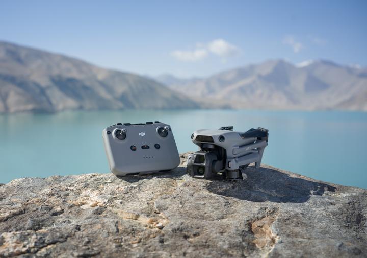 Immagine prodotto DJI Air 3s RC-N3 (45 min, 724 g, 50 Mpx)
