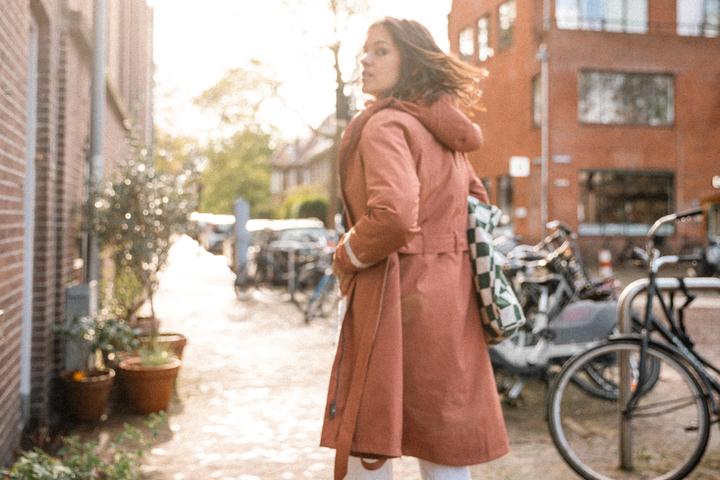 Produktbild Btwin Regentrenchcoat City 940 wasserdicht Damen terracotta (L)