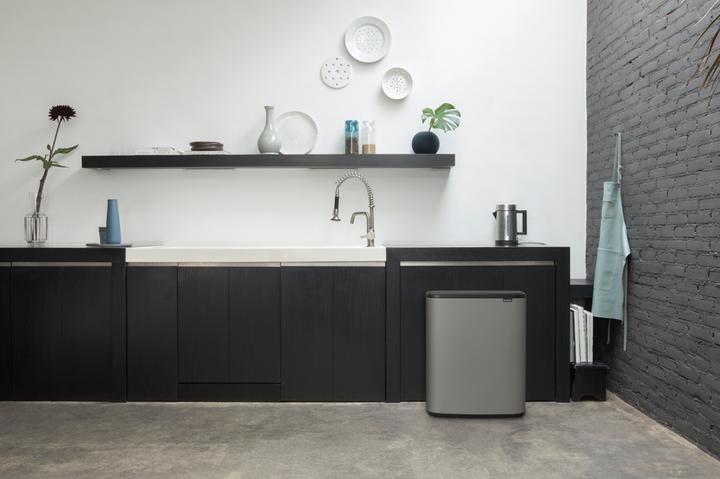 Image du produit Brabantia Poubelle de recyclage Bo Touch Bin 60 litres, Mineral Concrete Grey (60 l)
