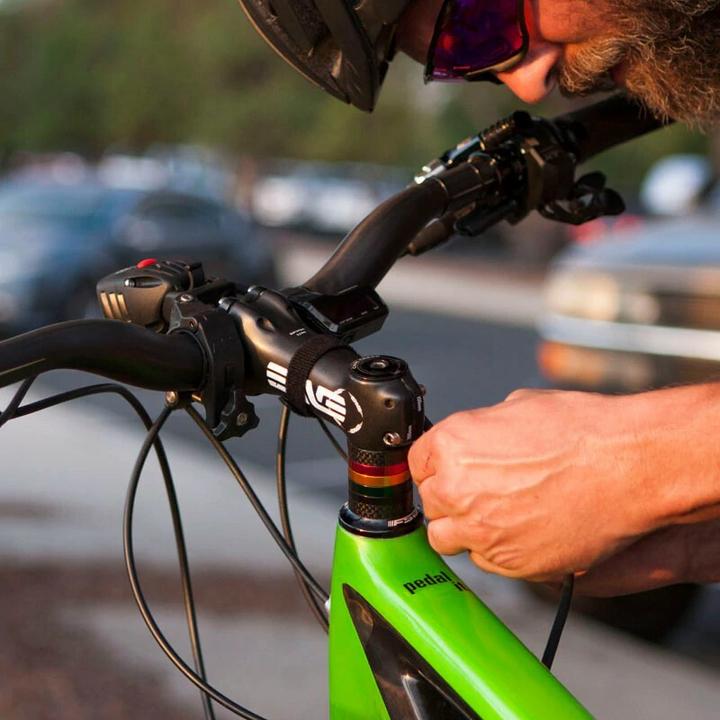 Produktbild Niterider Frontbeleuchtung Nite Rider Pro 2200 race (3 lm)