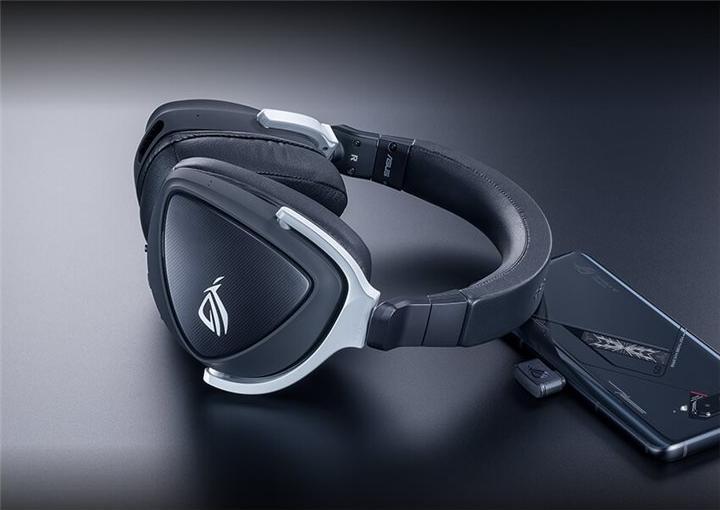 Actual product image ASUS ROG Delta S (Wireless, Cable)