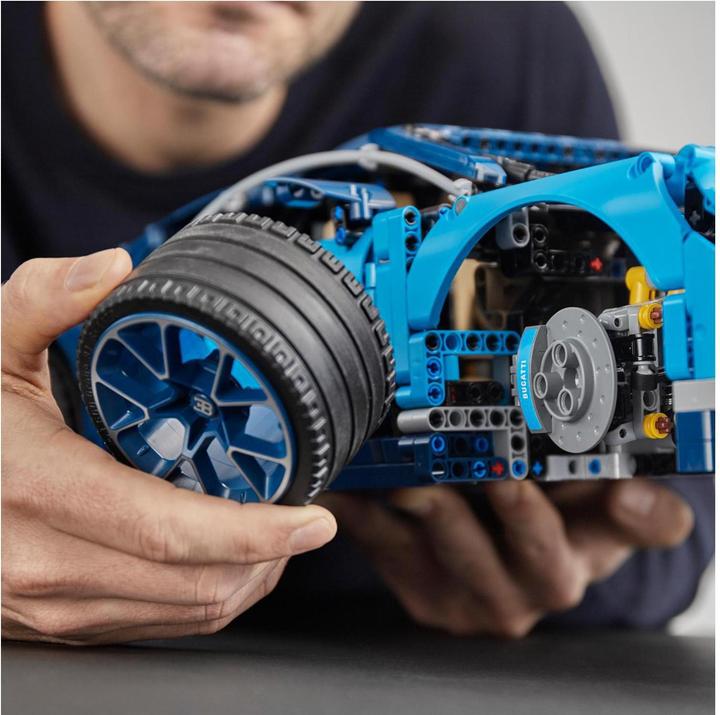 Image du produit LEGO Bugatti Chiron (42083, LEGO Technic, LEGO difficiles à trouver)
