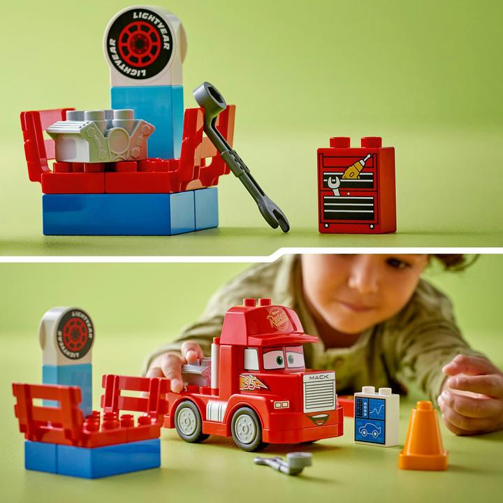 Actual product image LEGO Mack at the race (10417)