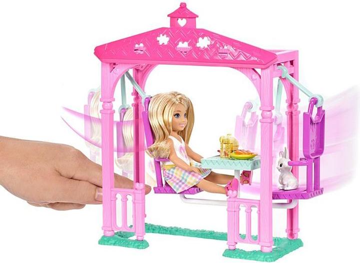 Image du produit Barbie Club Chelsea Doll and Pet Picnic