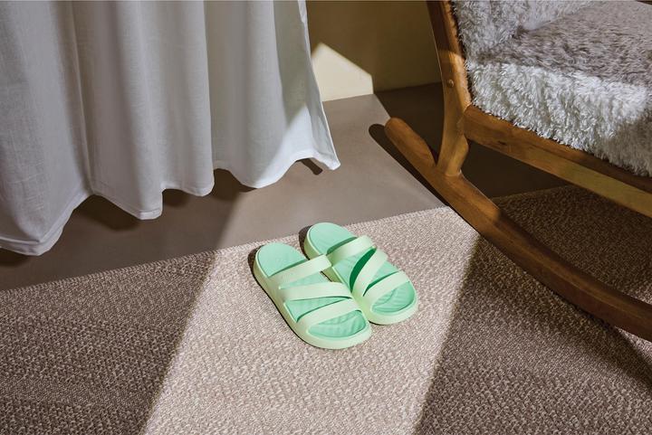 Actual product image Crocs W's Getaway Strappy (40)
