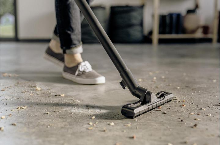 Actual product image Kärcher WD 2 Plus V-12/4/18/C (Wet dry vacuum cleaner)