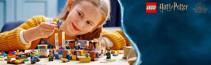 Actual product image LEGO Hogwarts magic suitcase (76399, LEGO Harry Potter)