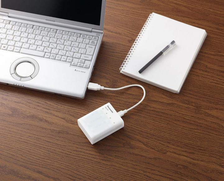 Immagine prodotto Panasonic caricatore da viaggio USB eneloop Smart Plus BQ-CC87 (4 pz., AA, AAA, 2000 mAh, Batteria + Caricabatterie)
