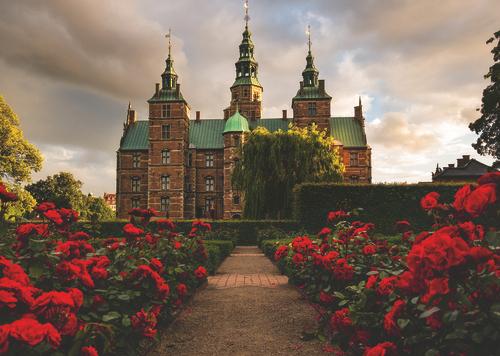 Produktbild Ravensburger - Rosenborg Castle Denmark - 1000p (12001336) (1000 Teile)