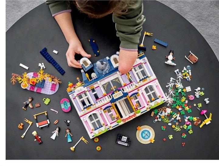 Immagine prodotto LEGO Hotel Heartlake City (41684, LEGO Friends)