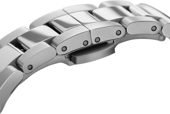 Actual product image Daniel Wellington Iconic Link White Silver (32 mm) (Analogue wristwatch, 32 mm)