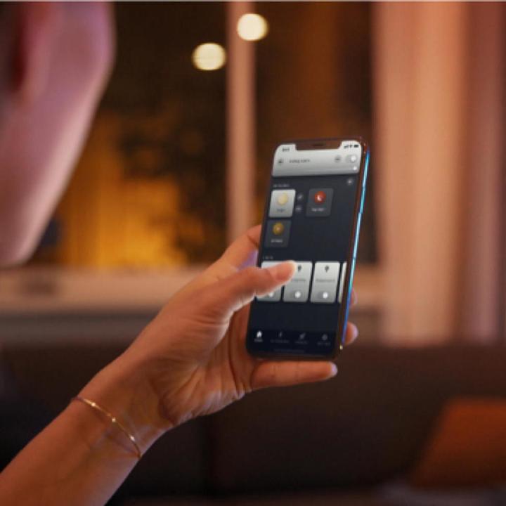 Produktbild Philips Hue White Starter Set (E27, 9.50 W, 1055 lm, 2 x, F)