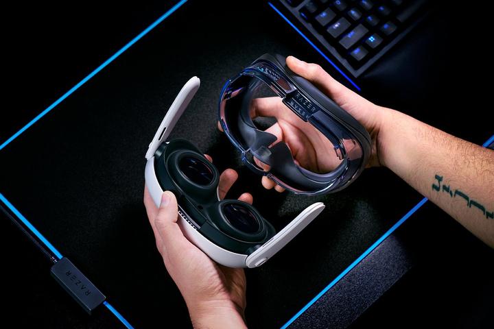 Actual product image Razer Adjustable headband system