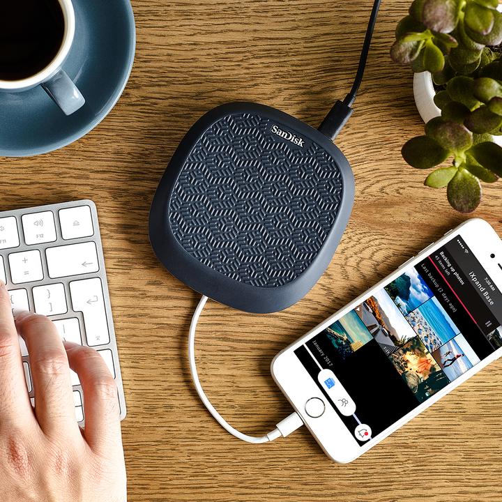 Actual product image SanDisk iXpand Base 256GB (256 GB, USB 2.0, Lightning)