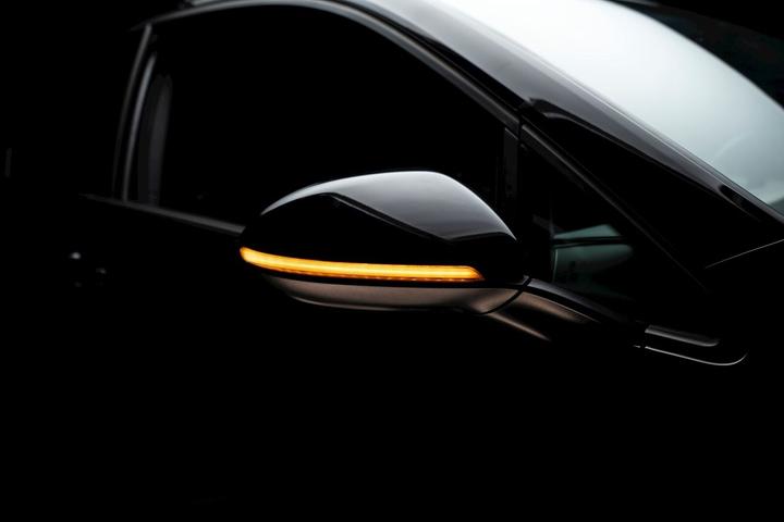Actual product image Osram LEDriving dynamic mirrorbl. Golf 7 Set white