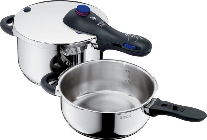 Produktbild WMF Schnellkochtopf 2tlg 4,5+3,0l Dampfkochtopf Perfect Plus Induktion Edelstahl 18/10 (22 cm, Dampfkochtopf)