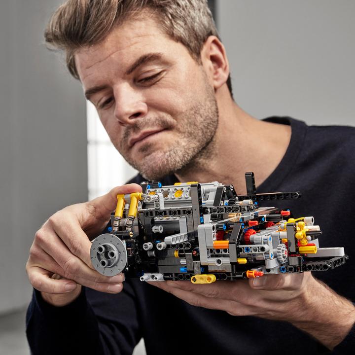 Image du produit LEGO Bugatti Chiron (42083, LEGO Technic, LEGO difficiles à trouver)