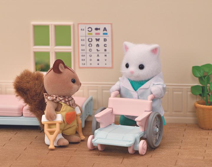 Produktbild Sylvanian Families Landarzt Spielset mit Figur