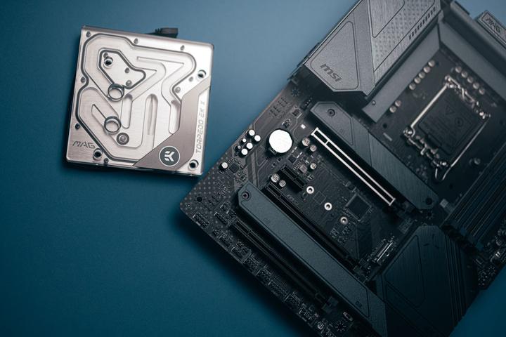 Image du produit EKWB EK-Mana LiteBlock MAG Torpedo Z690 D-RGB - acrylique