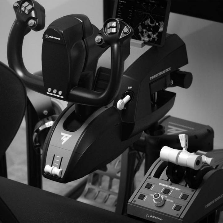 Image du produit Thrustmaster TCA Yoke Pack édition Boeing (PC, Xbox Series X, Xbox One X, Xbox One S, Xbox Series S)
