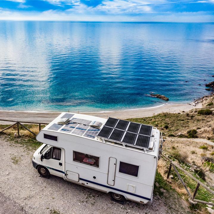 Produktbild Casativo Mobiles Solarpanel mit monokristallinen Zellen, 60 Watt, IP60 Watt, IP65 (60 W, 4.12 kg)