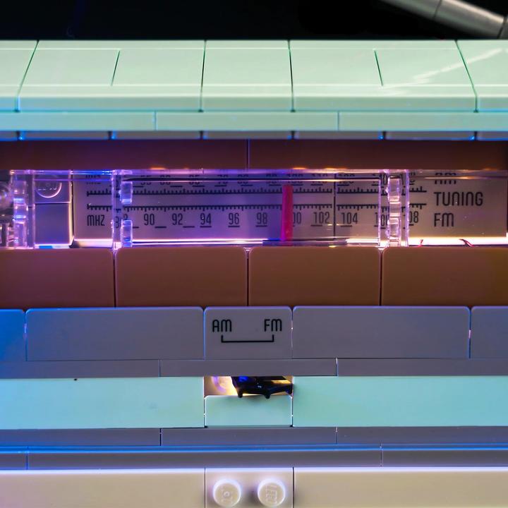 Actual product image BrickBling LED light set for LEGO - Retro Radio (10334)