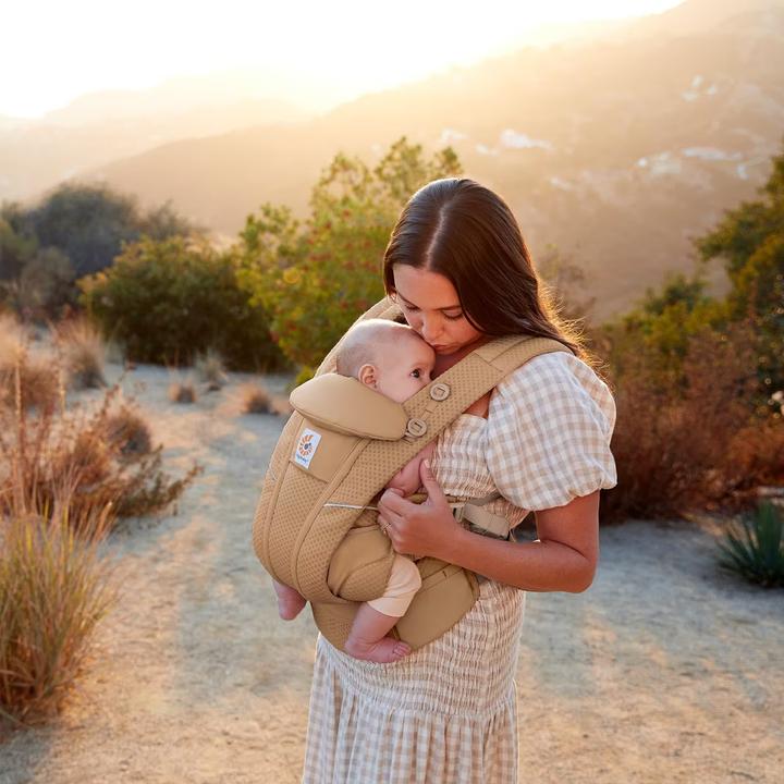 Produktbild Ergobaby Omni Breeze