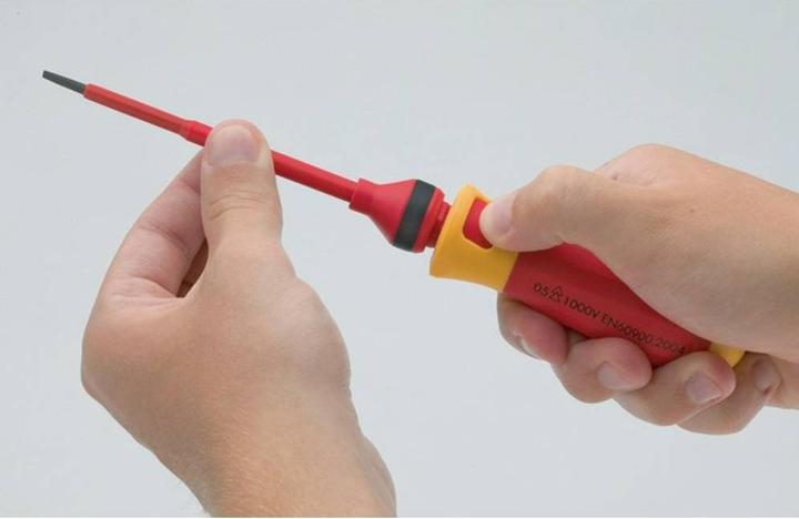Image du produit HAZET Jeu de tournevis ∙ avec isolation de protection 804VDE/14 ∙ Profil Pozidriv PZ, Profil Philli… (Vis fendues, Torx (TX), Cruciforme PZ, Recouvrement cruciforme Phillipps (PH))