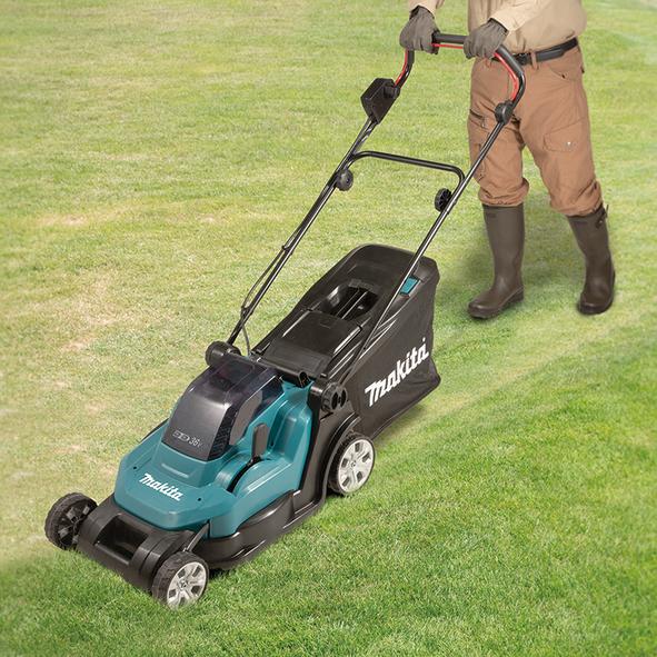 Produktbild Makita DLM432CT2 (Akkubetrieb)