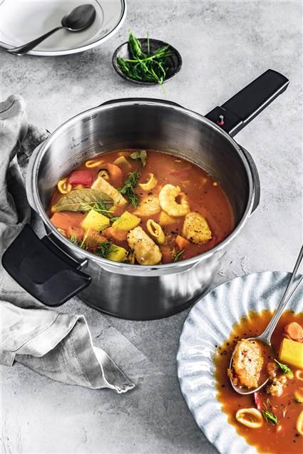 Produktbild Fissler Vitaquick Premium (26 cm, Dampfkochtopf, Edelstahl)