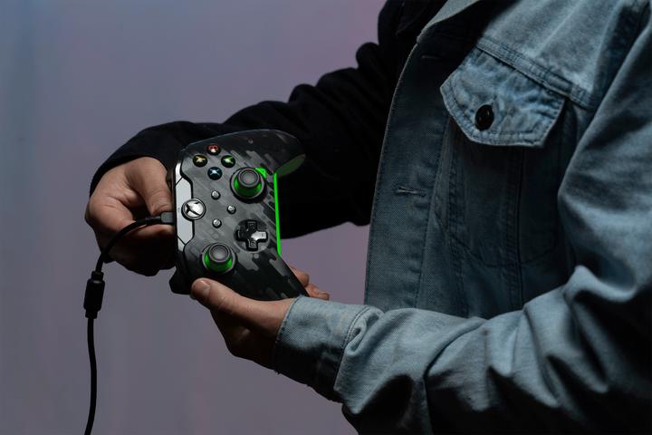 Actual product image PDP Wired Controller (PC, Xbox Series X, Xbox One X, Xbox Series S, Xbox One S)