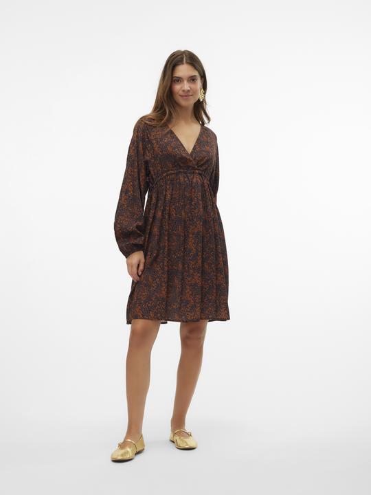 Actual product image Mamalicious Regular fit V-neckline Elasticated cuffs Balloon sleeves Short dress Dress dress (S)