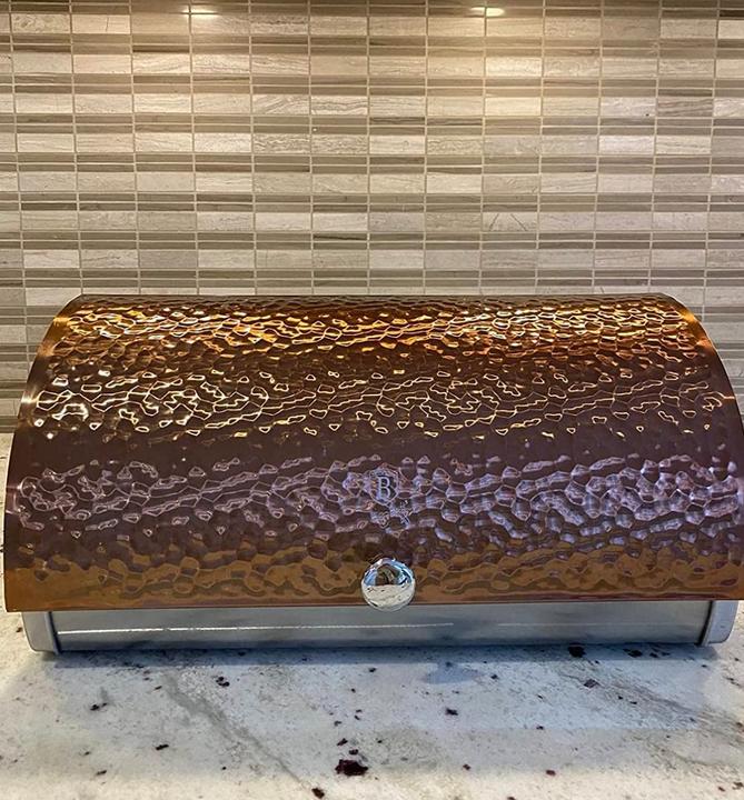 Actual product image BerlingerHaus Metallic Line Rose Gold Colours Stainless Steel Edition Bread Box