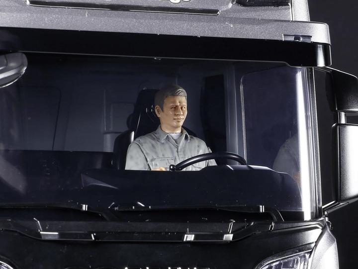 Actual product image Tamiya 1/14 RC Scania 8x4/4 Gun Metal (Kit)