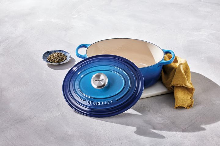 Actual product image Le Creuset Azure (31 cm, Casserole + Stewpot, Enamel)