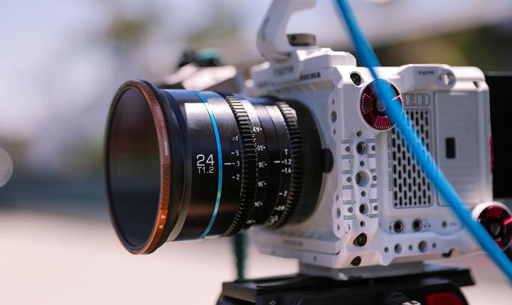 Actual product image Sirui Nightwalker 24 35+55mm T1.2 S35 MF Cine Lens Bundle X-Mount (Fujifilm X, APS-C / DX)