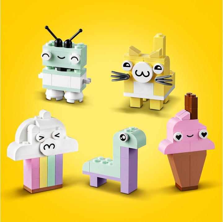 Actual product image LEGO 11028 Pastel Creative Construction Set (11028, LEGO Classic)